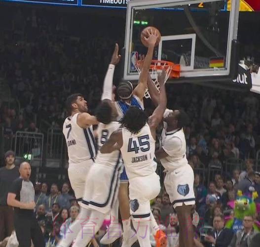 班凯罗26分 魔术战胜灰熊 班凯罗26分 魔术战胜灰熊